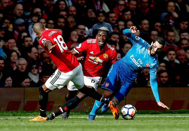 仅引起了球 仅引起了球