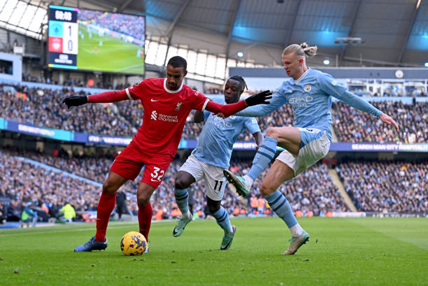 杜鋒面臨激 杜鋒面臨激