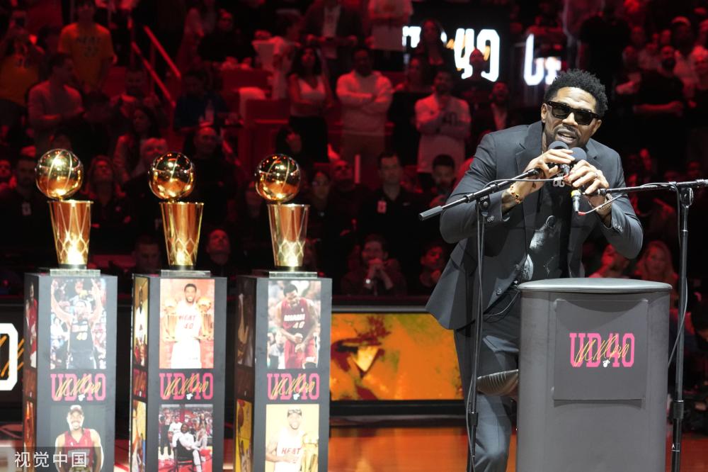 他在场上的 他在场上的