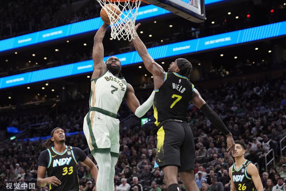 他在射门转 他在射门转